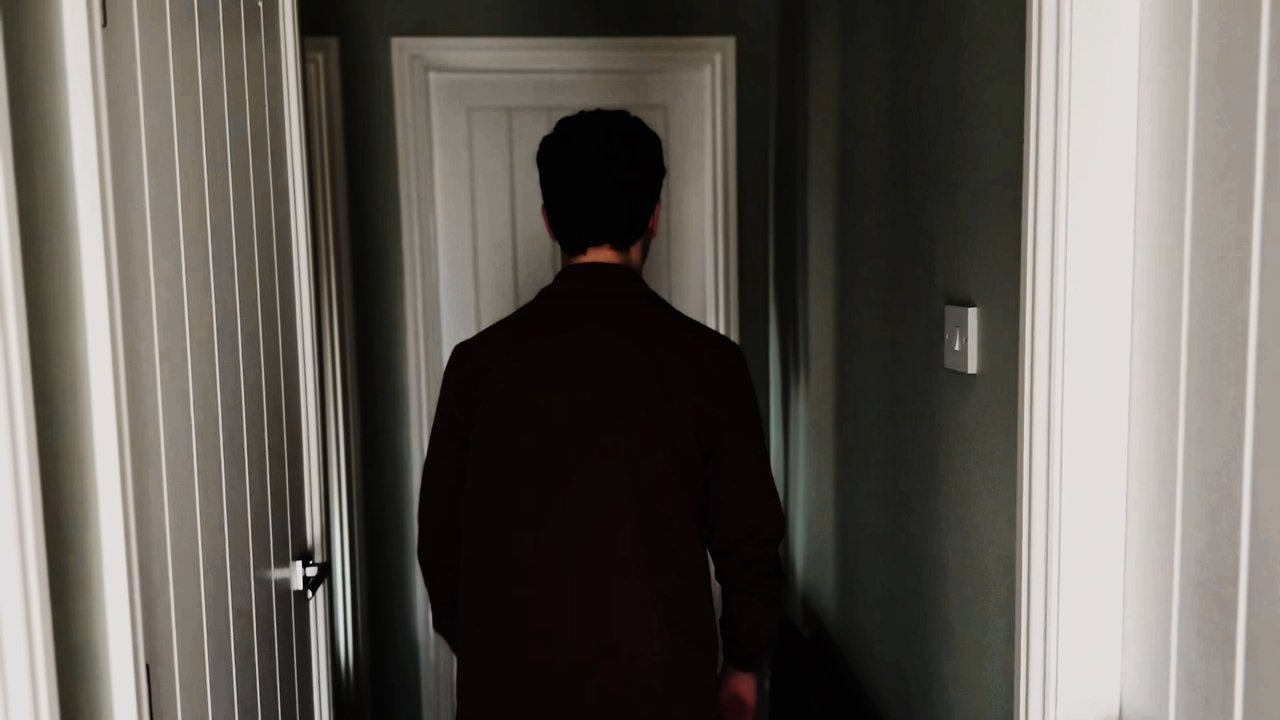 Let us in Movie Screenshot 4