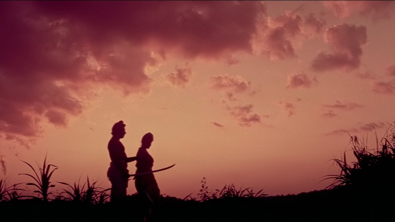 Oru Vadakkan Veeragatha Movie Screenshot 3